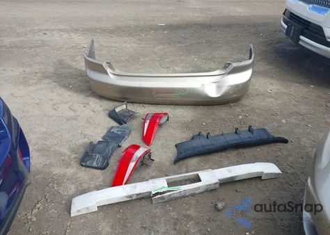 2003 Honda Accord 2.4 Lx z USA, uszkodzony, nr VIN 1HGCM56303A139142